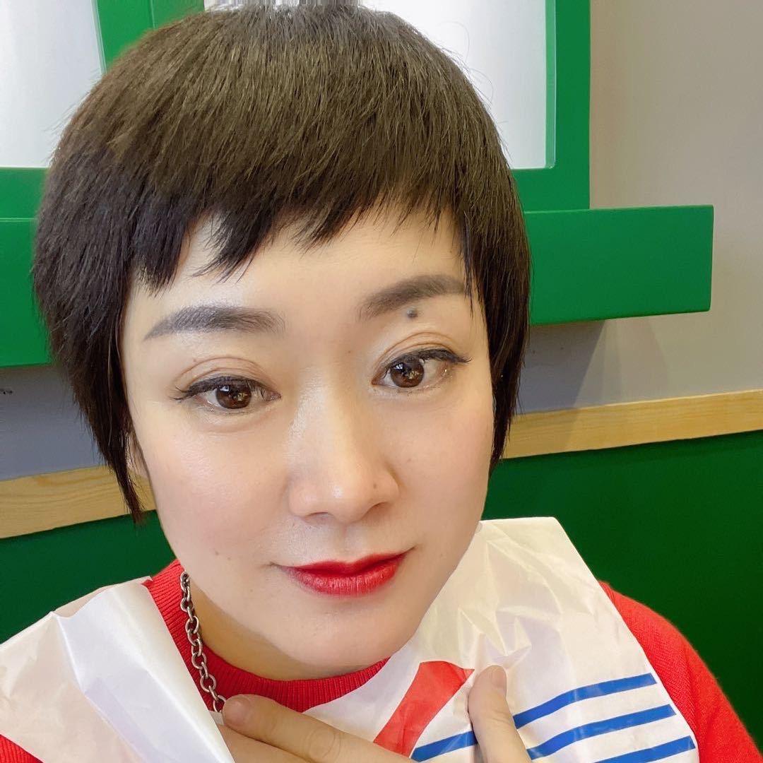 两个小朋友啦芙莱草莓家族童装