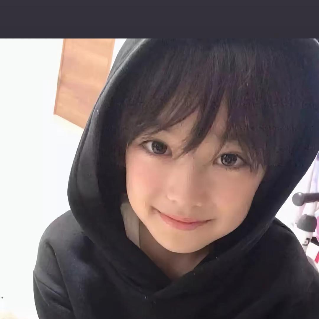 天空灰的像哭过
