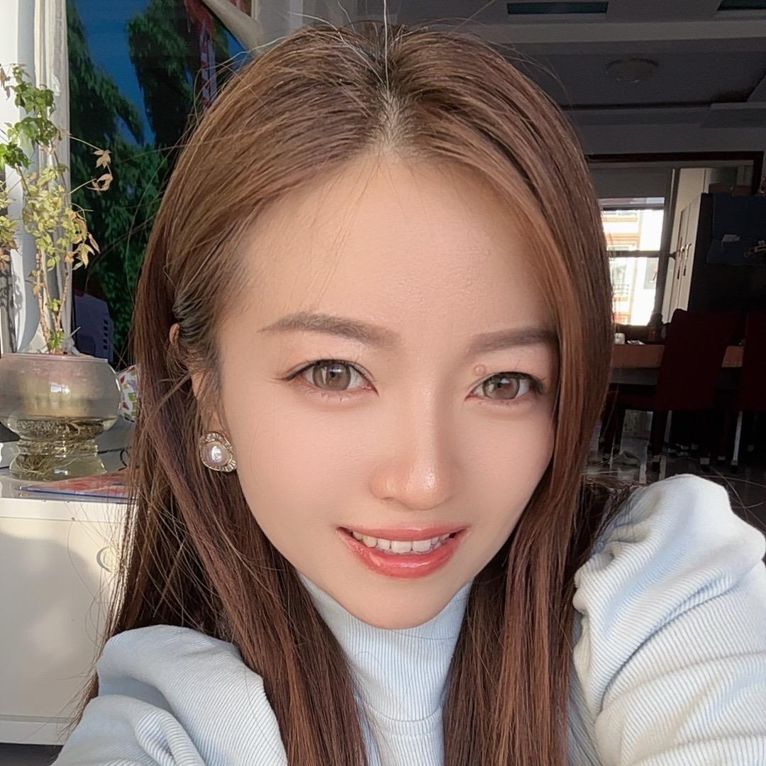 小霞吖