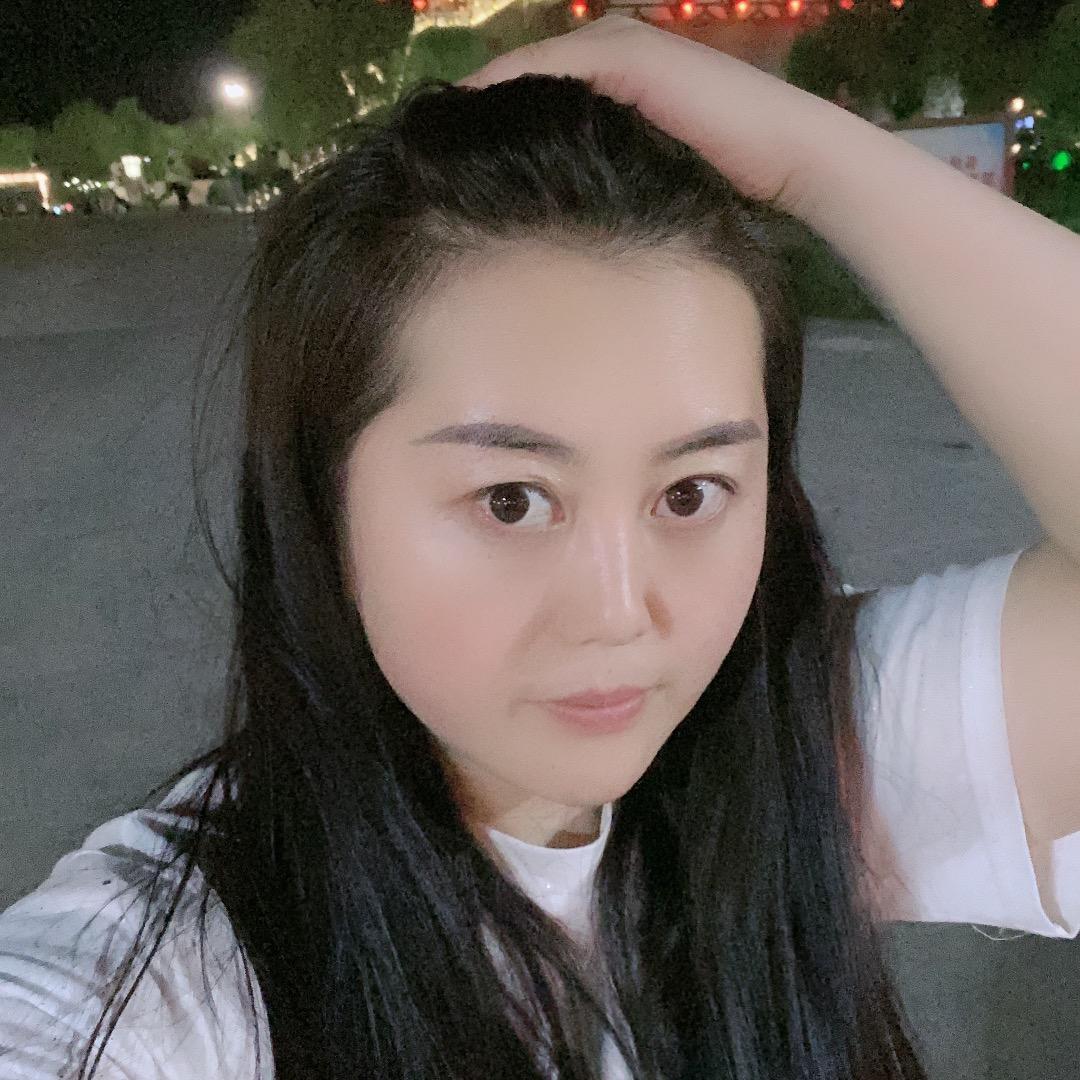 月洋服饰