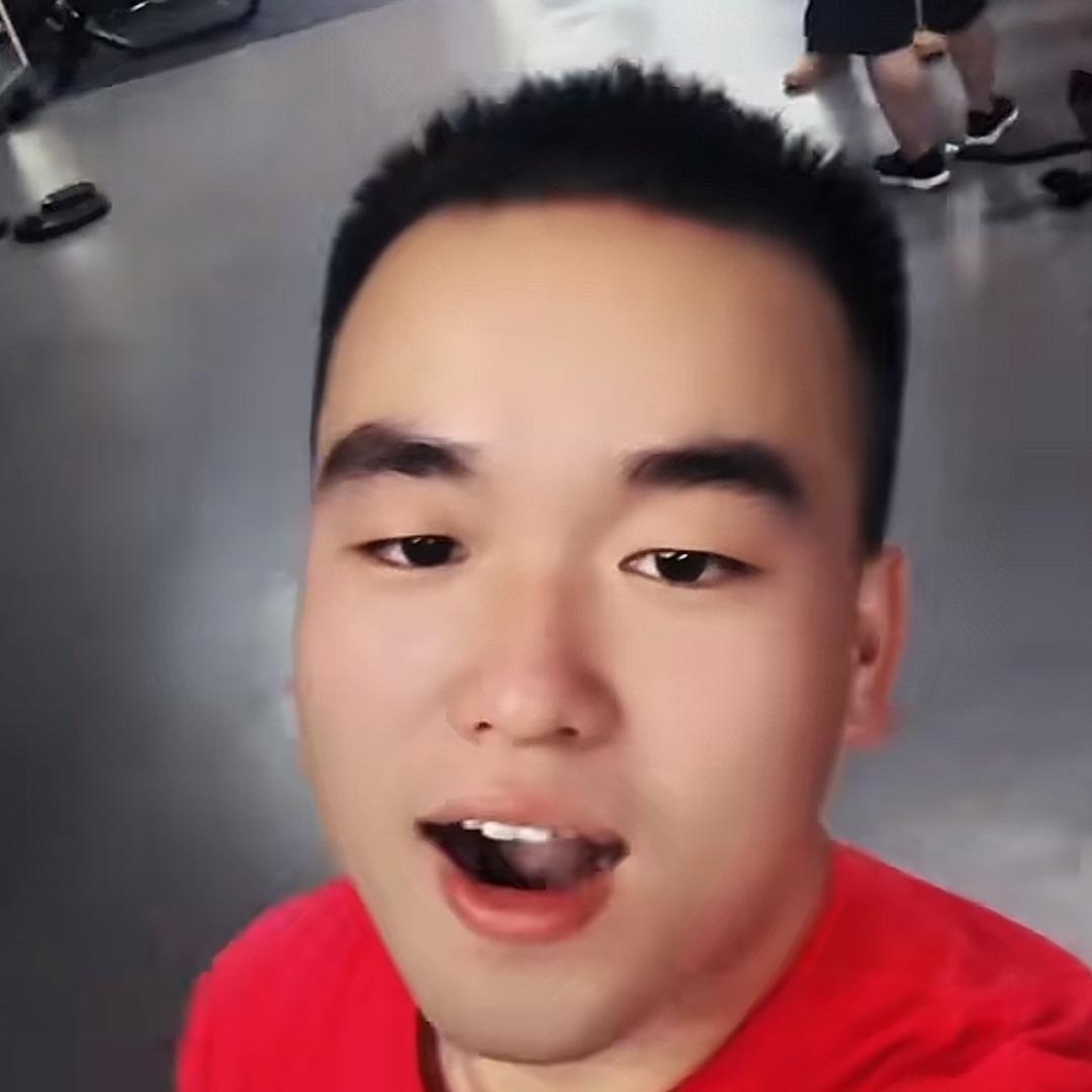 俩兄弟