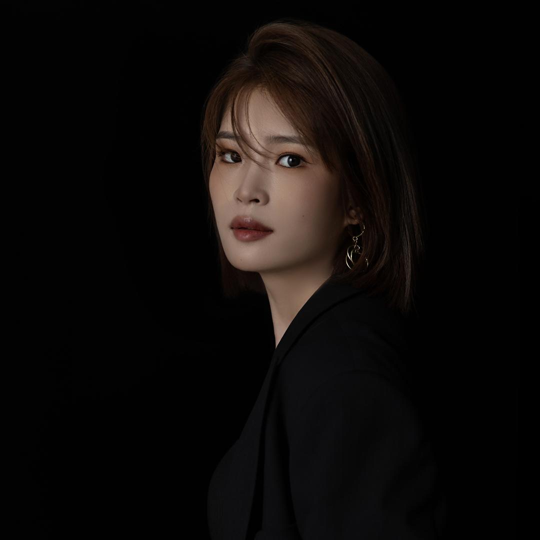 李晴啊--