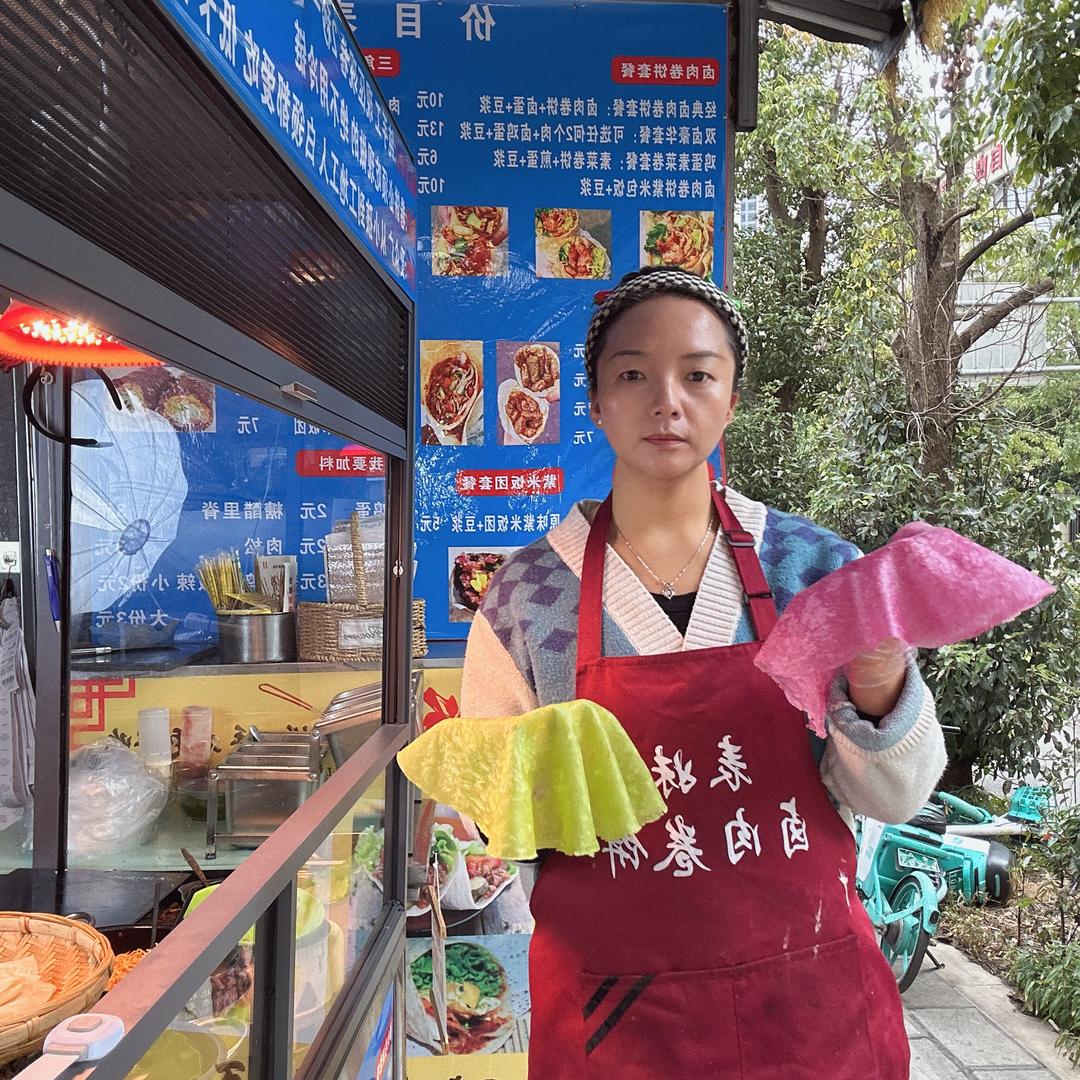 昆明吃卤肉卷饼找吴姐