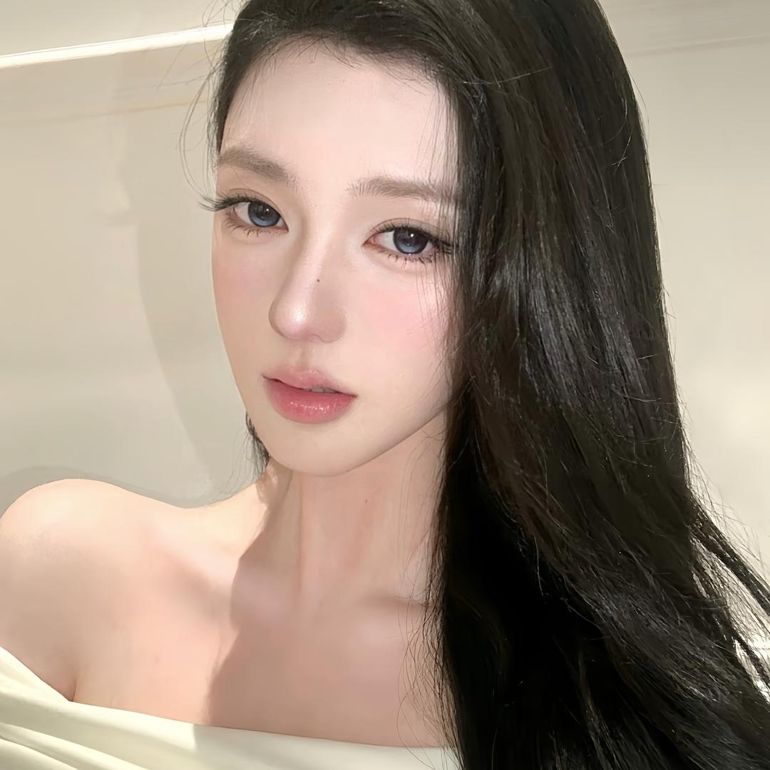 肉肉.