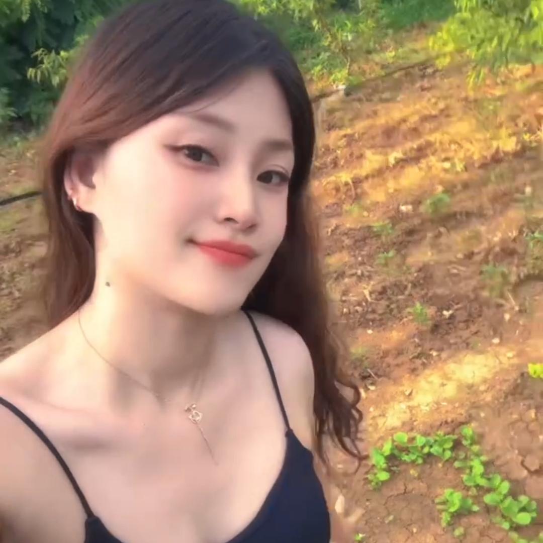 姗姗（爱唱歌）