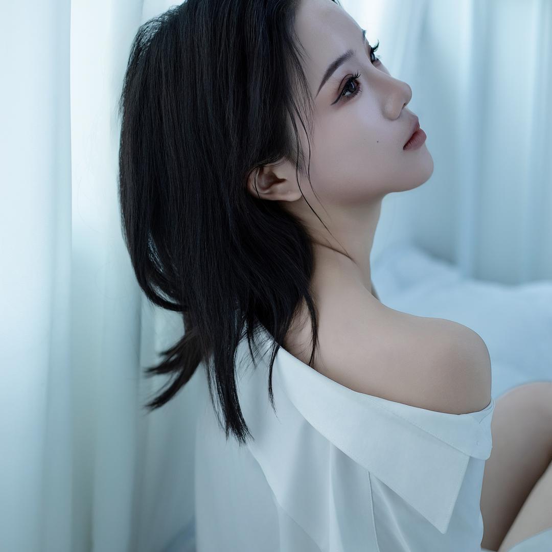 芳芳Ak
