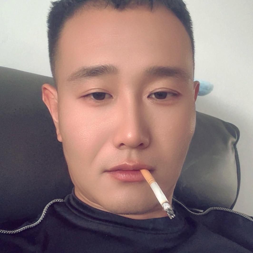 杨杨得亿。