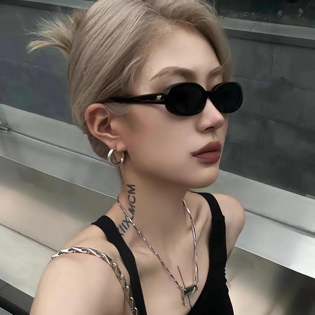 圆脸的小芝
