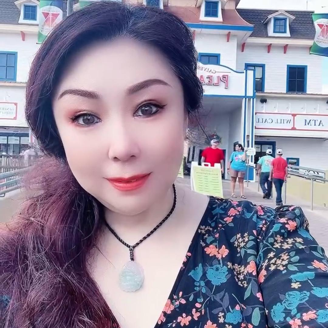 津城晶姐在海外
