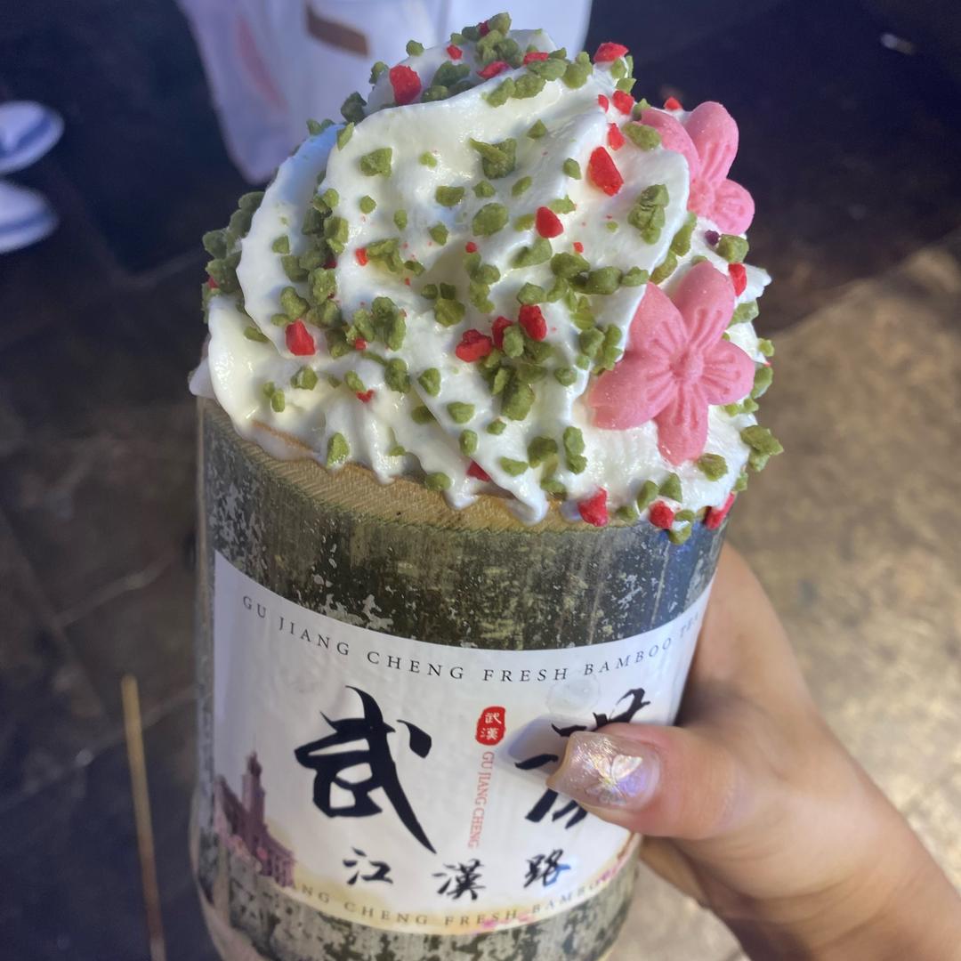 网红老太太（熊猫）