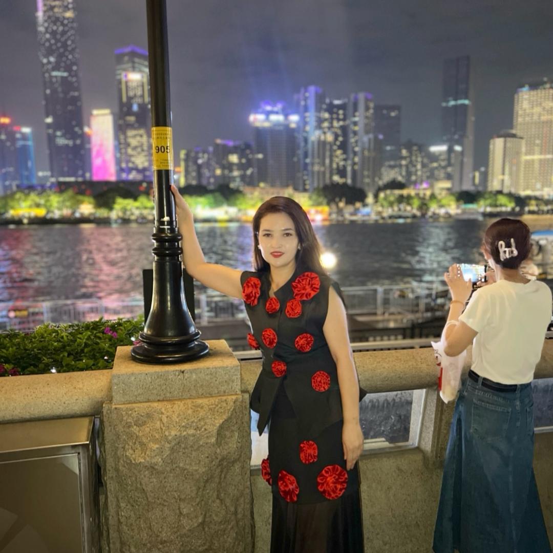 迪拉美衣服