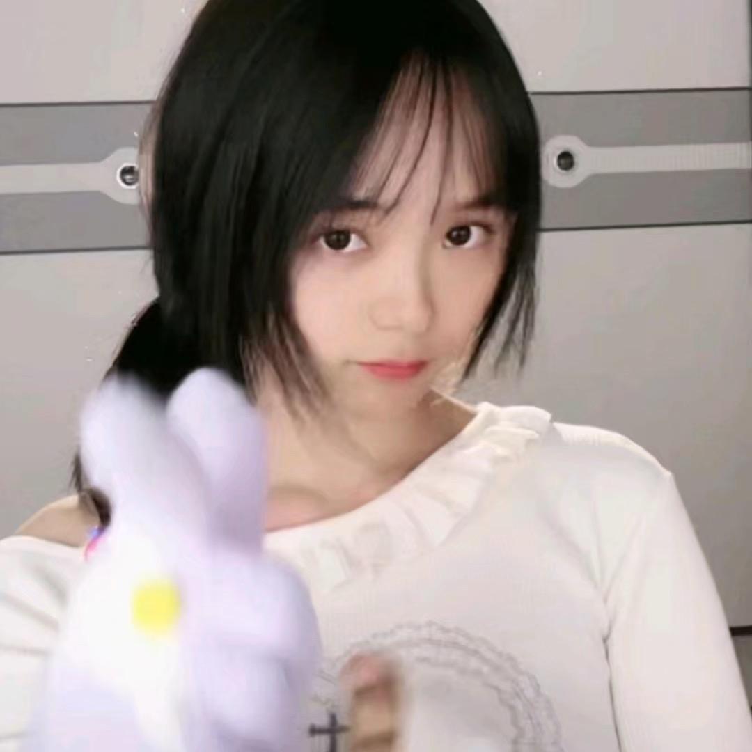 欣欣iuk