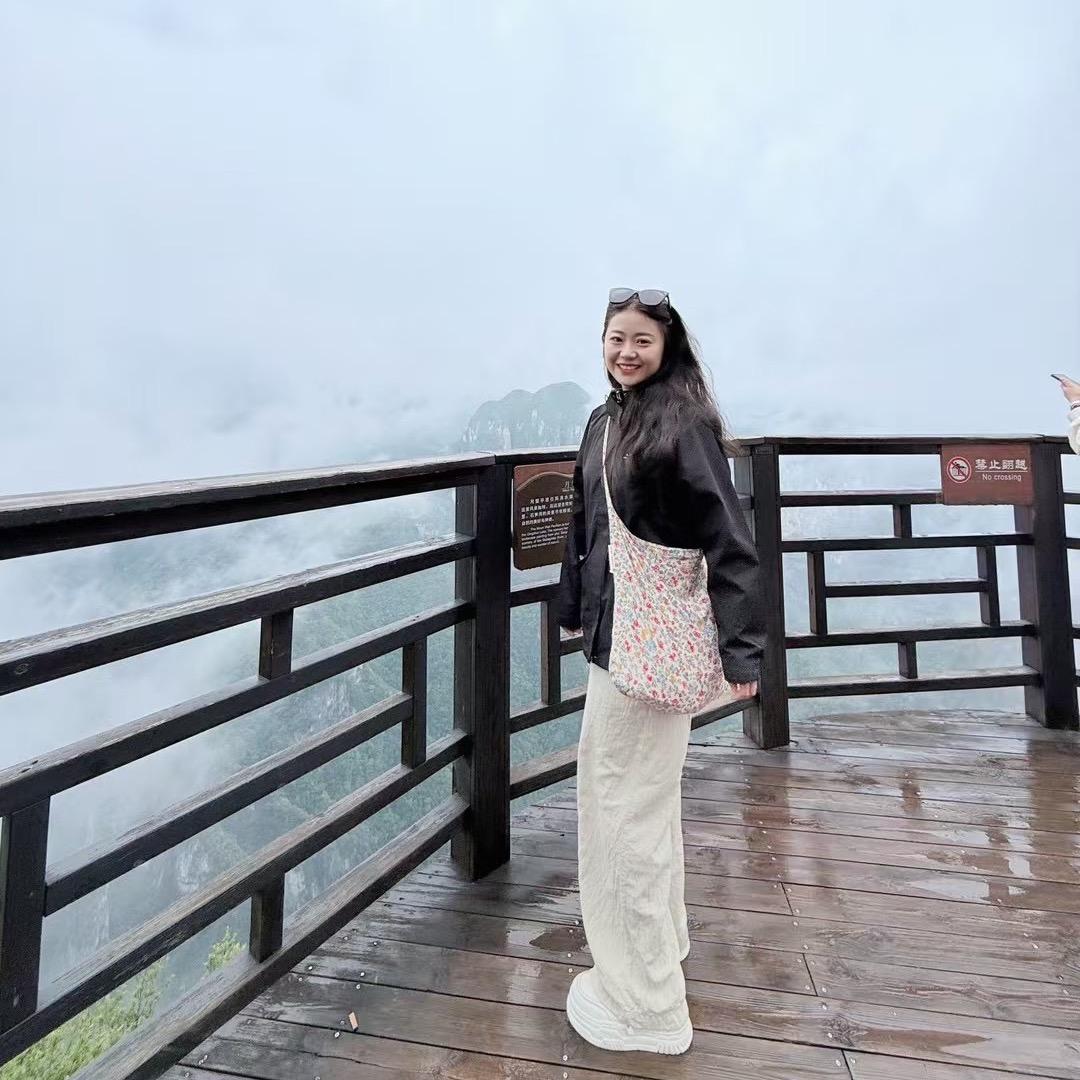 小雪雪🍎🥝💎