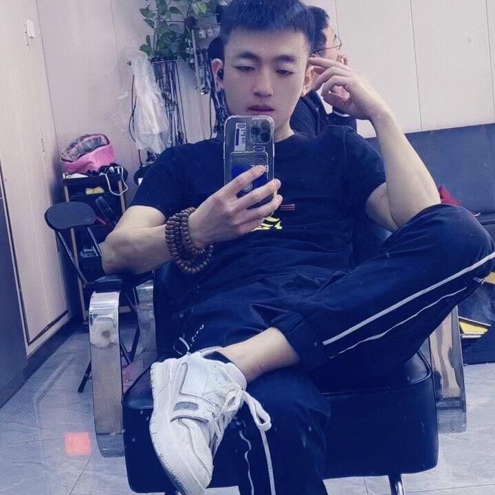 @阿龙……