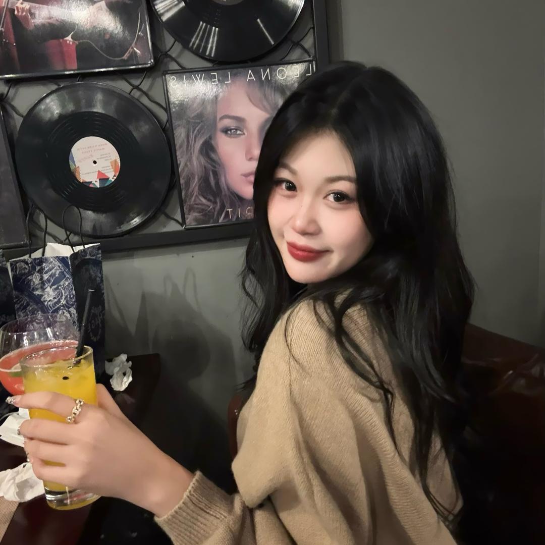 李李_