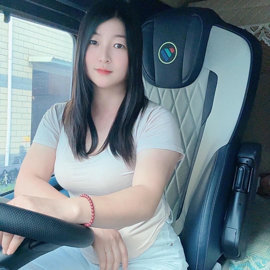 卡车司机燕儿🌸