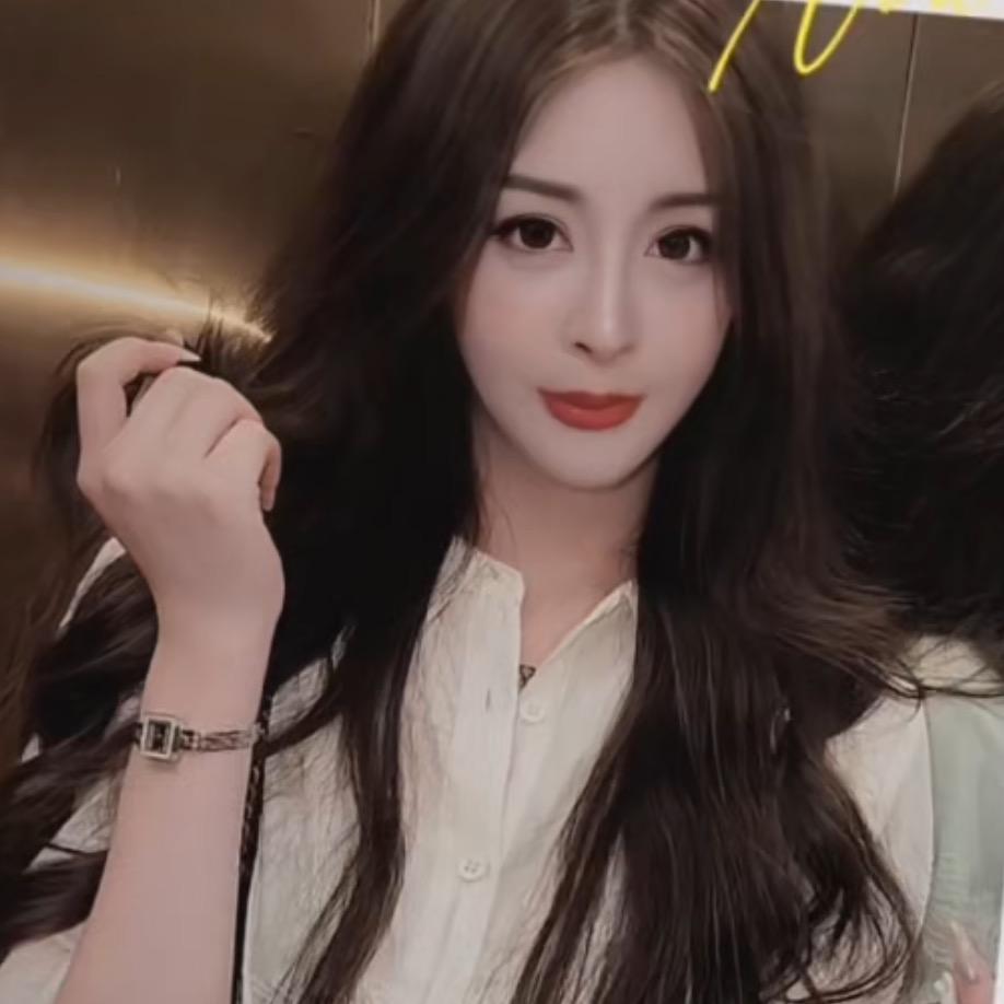 古丽娜. 娜迪拉