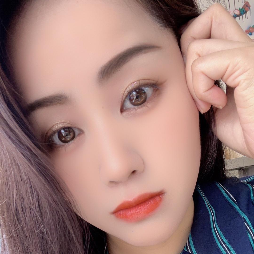 琴琴老师在觅食