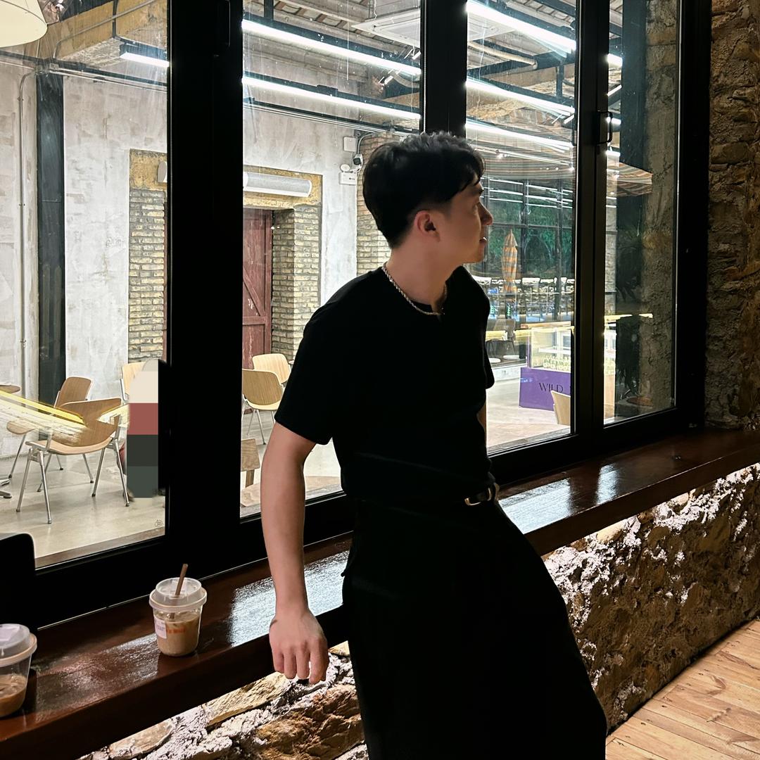 -黄煒雄