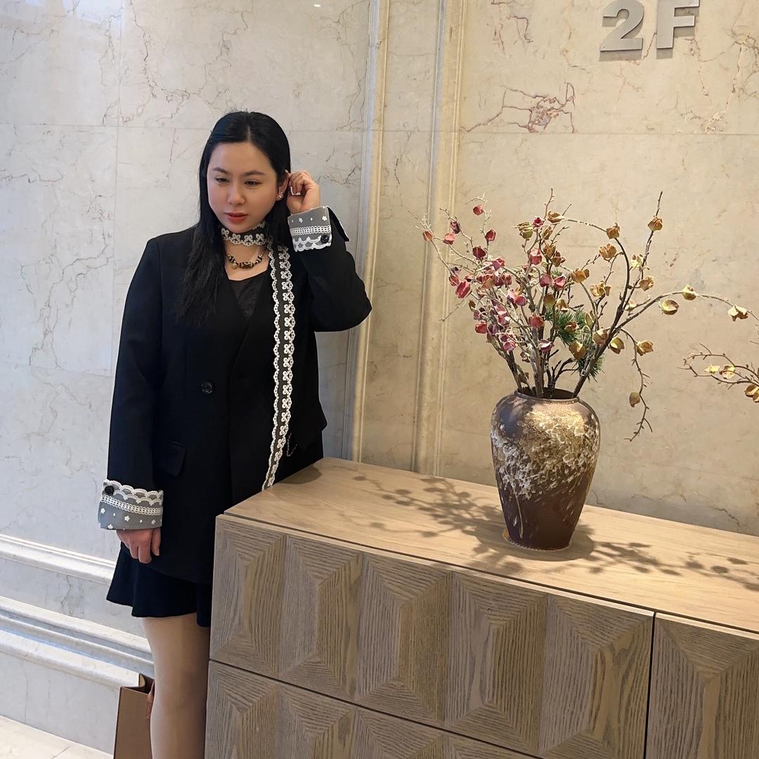 绯梵调肤美容（颖儿衢江店）