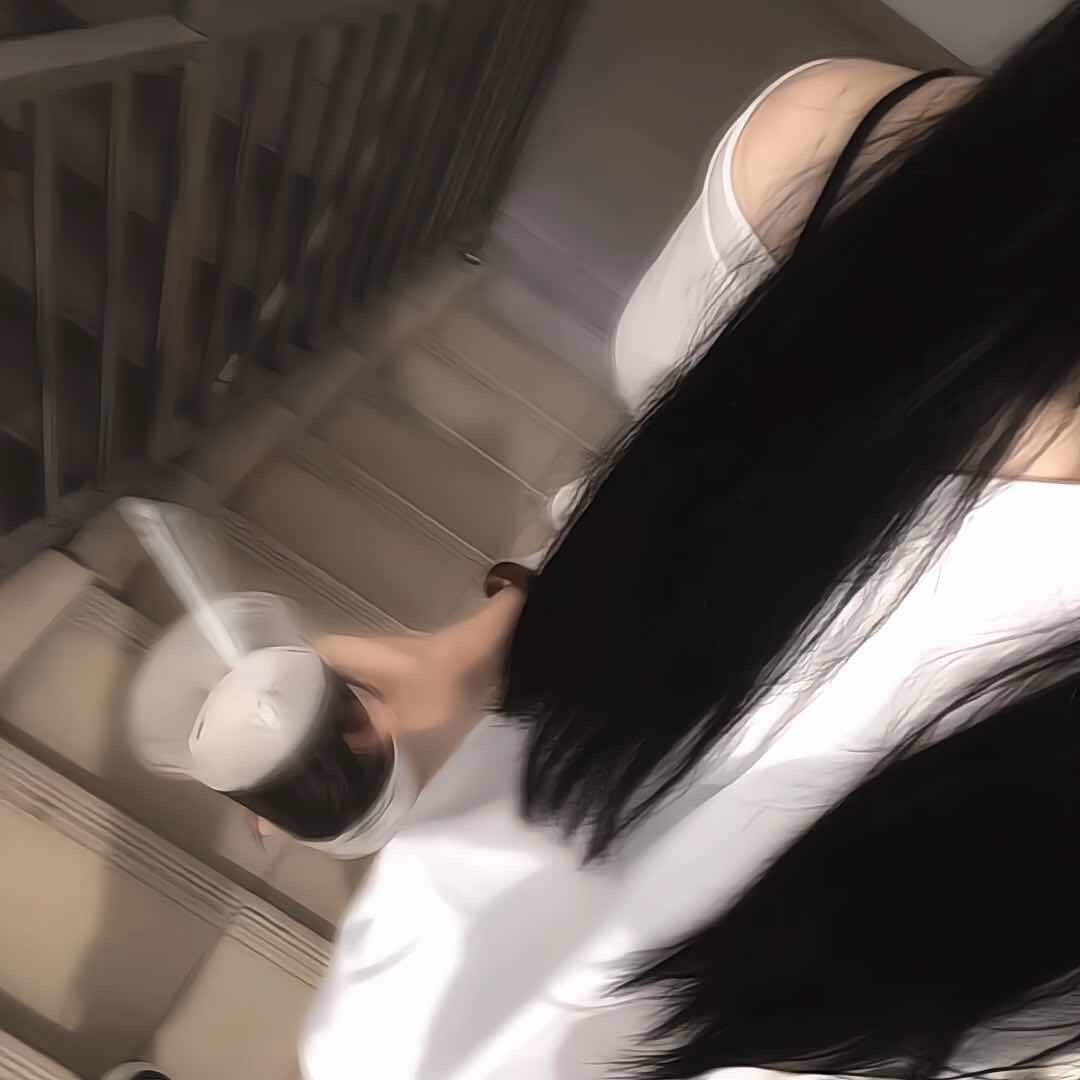 ꩓