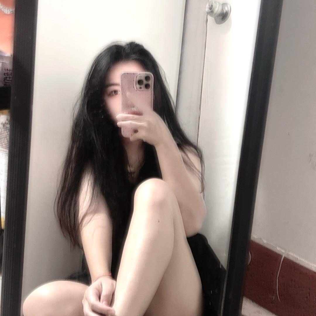 👸