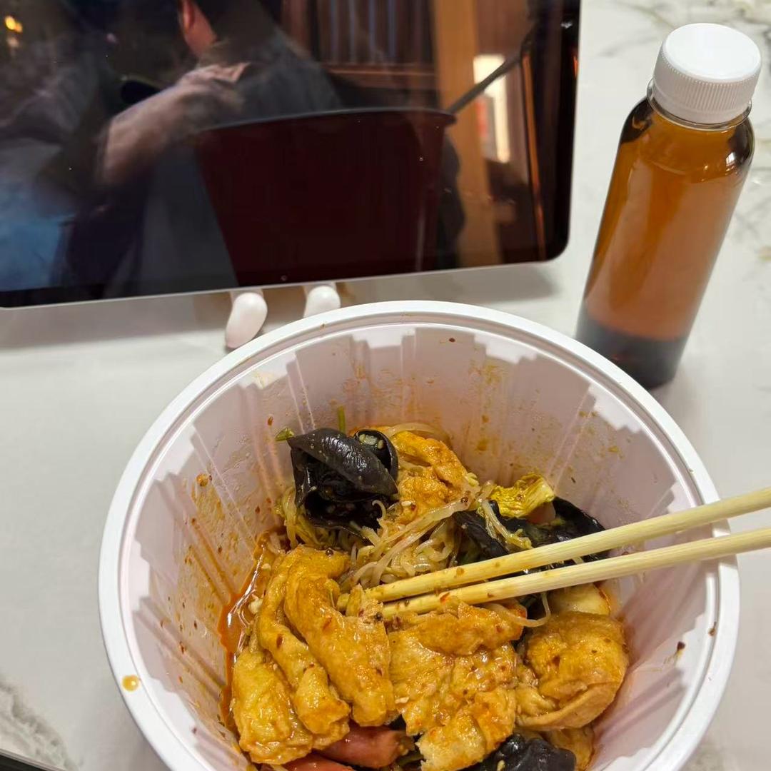赤峰-韩77麻辣烫麻辣拌