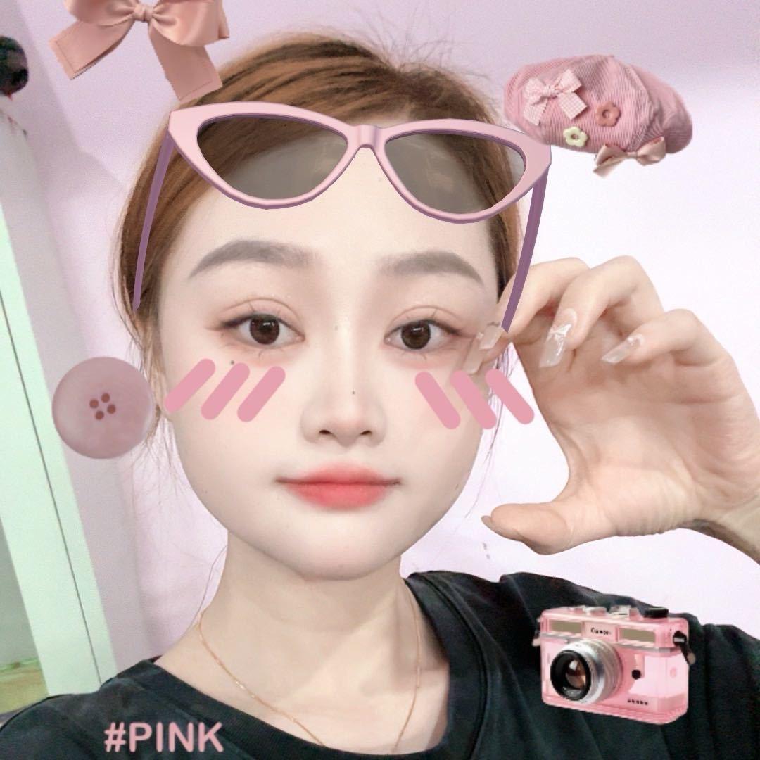 爱打球的君君🏸