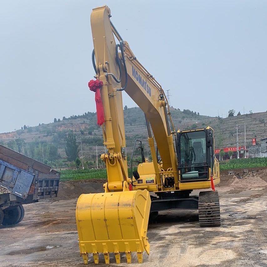 挖机出租 沙石料出售赵小伟