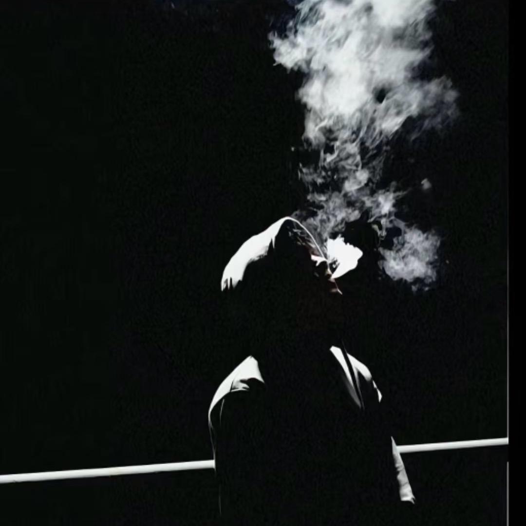 ℳঞ～🖤🦋