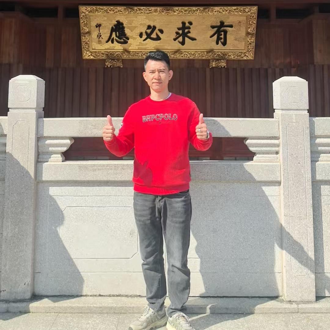 房志峰