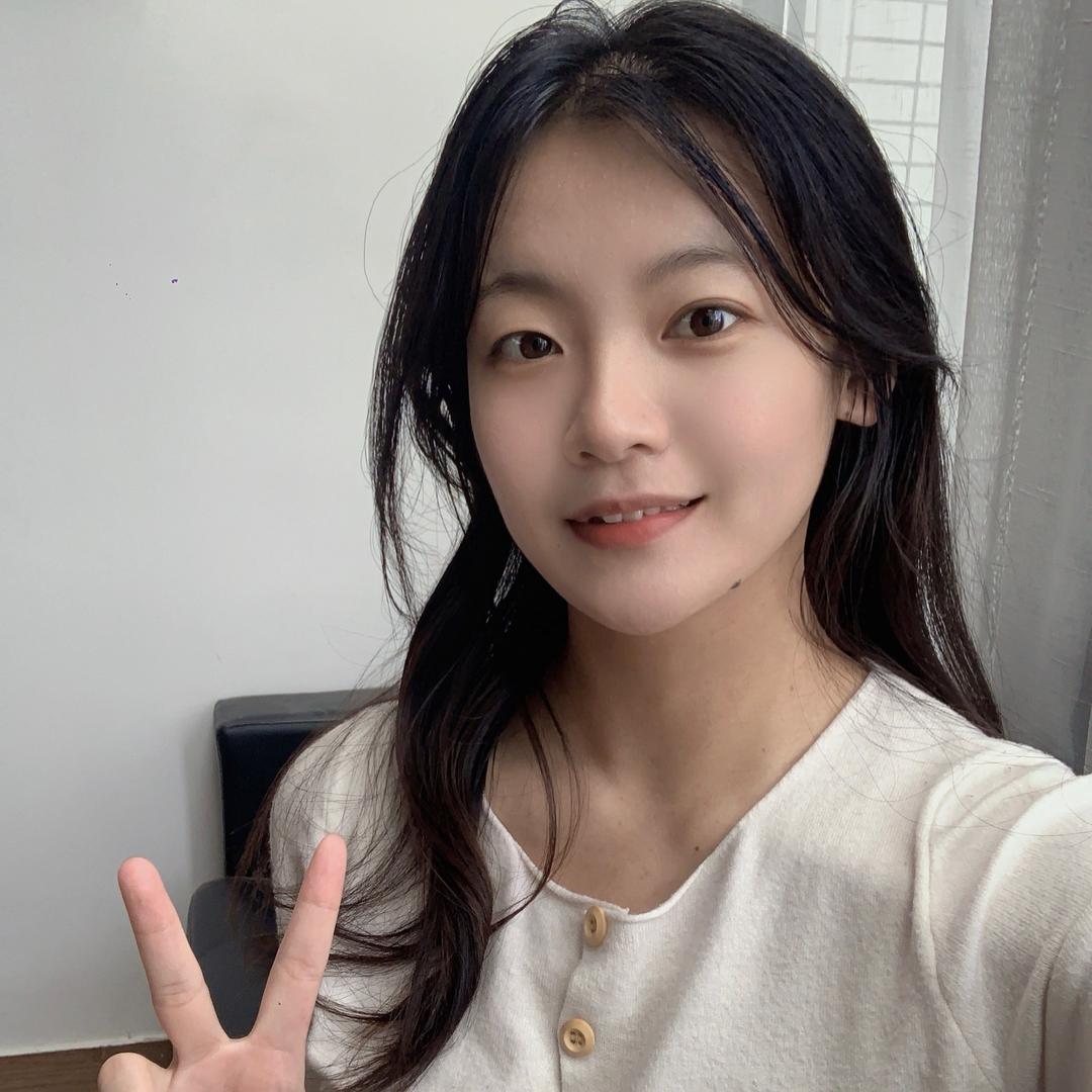 美人余