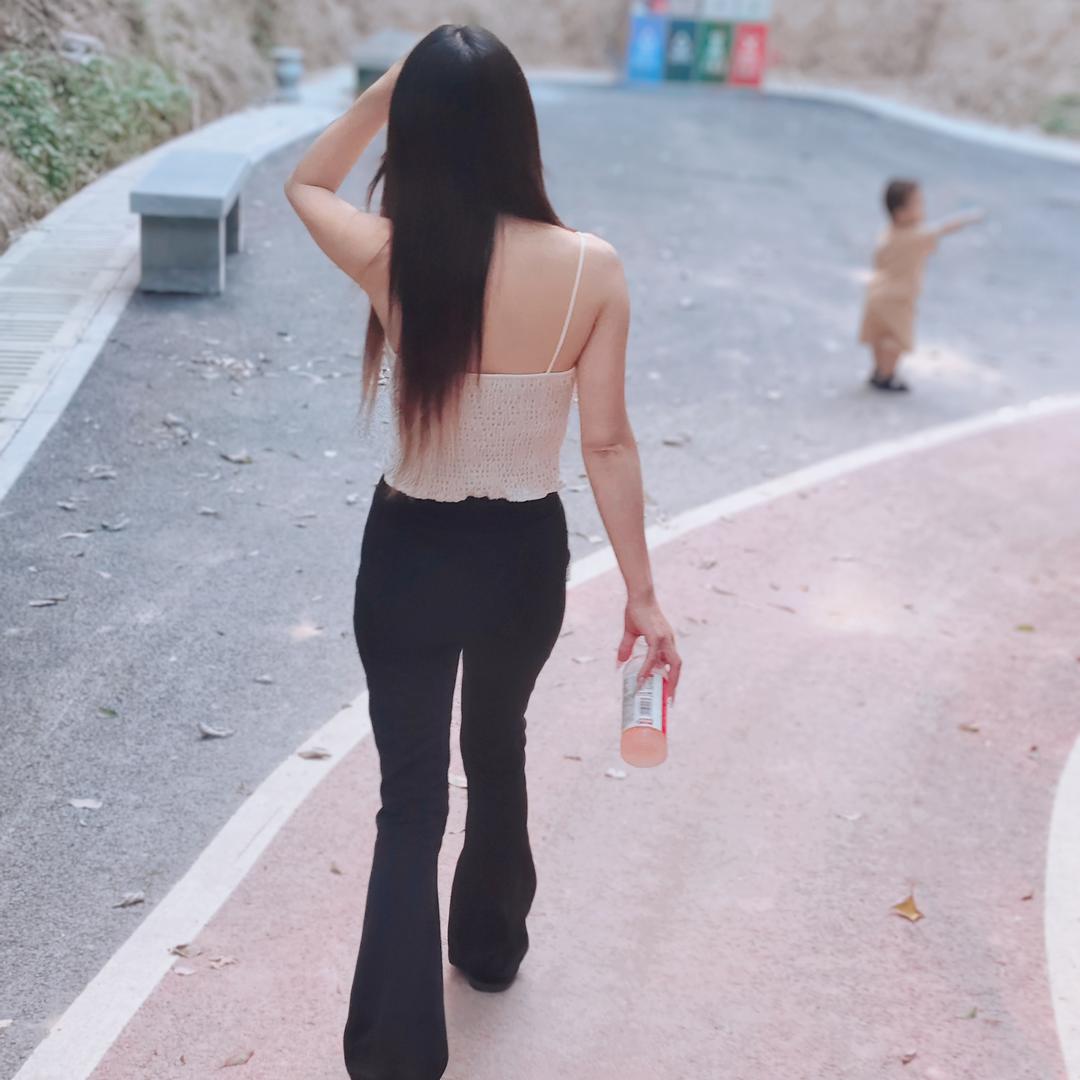 🍀卖花的小姐姐🌹🌿