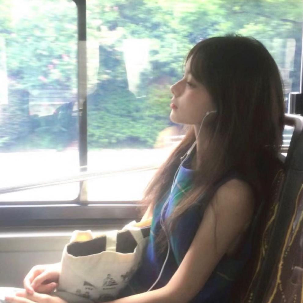 沈藏𝕓𝕝𝕦𝕖
