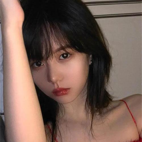 萌萌.