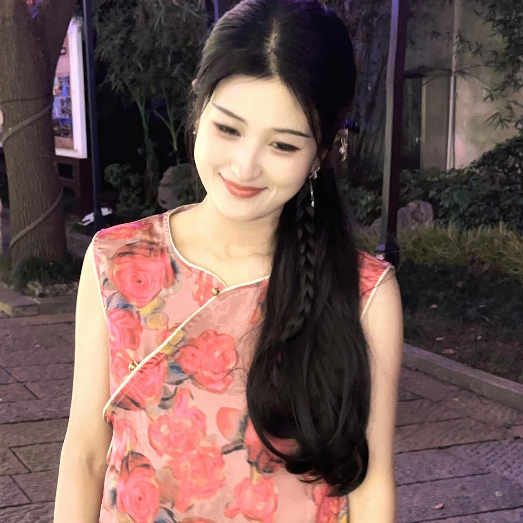 青岛华之贝服装厂