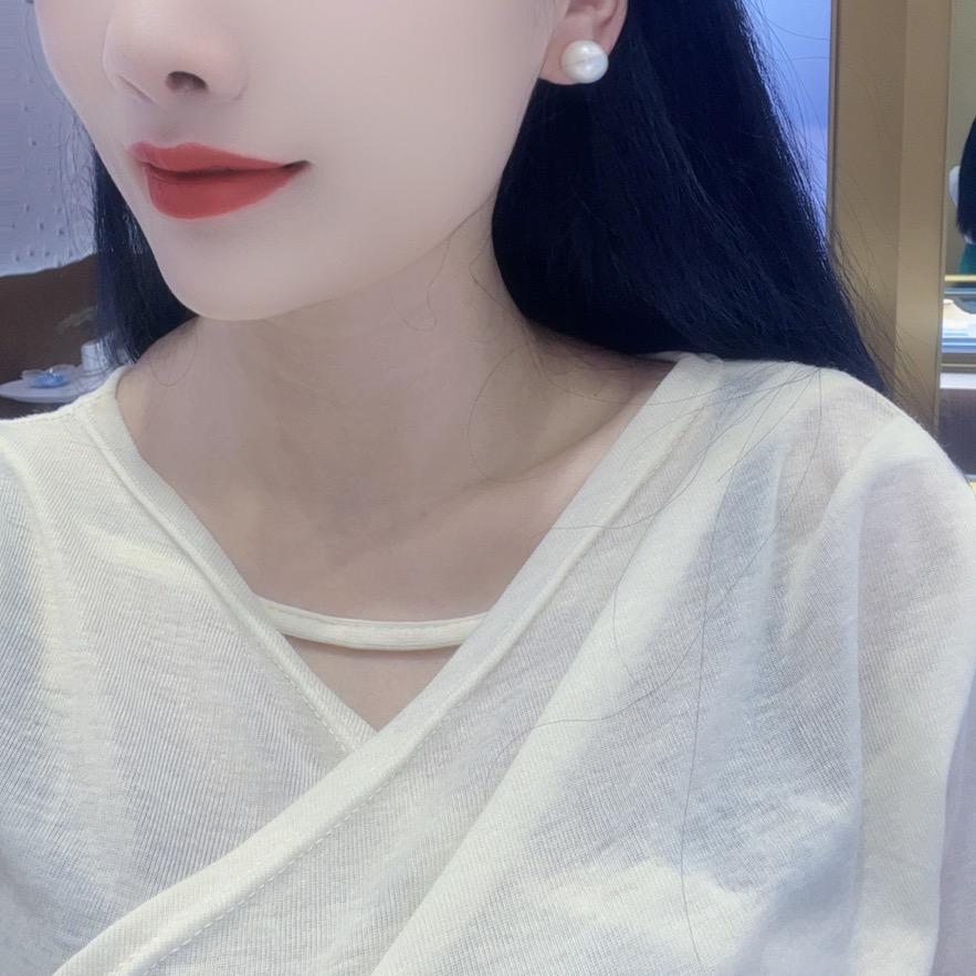 小爱吖吖