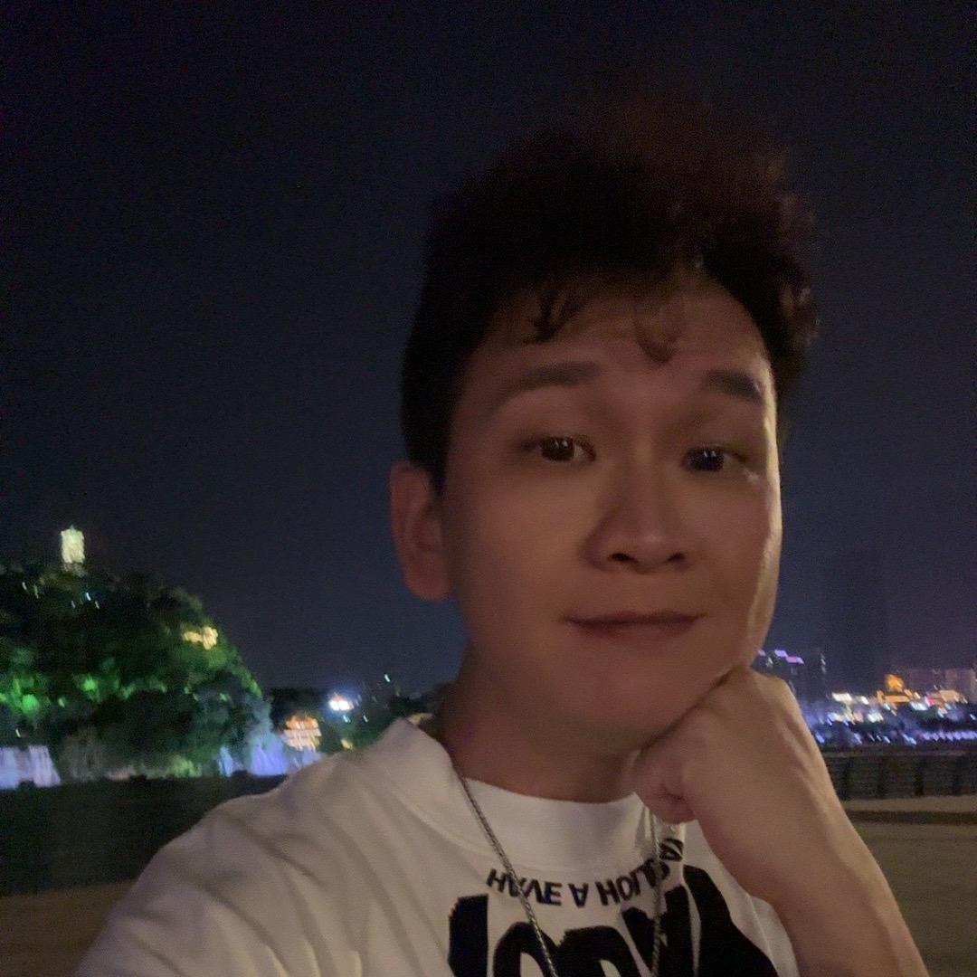 李超