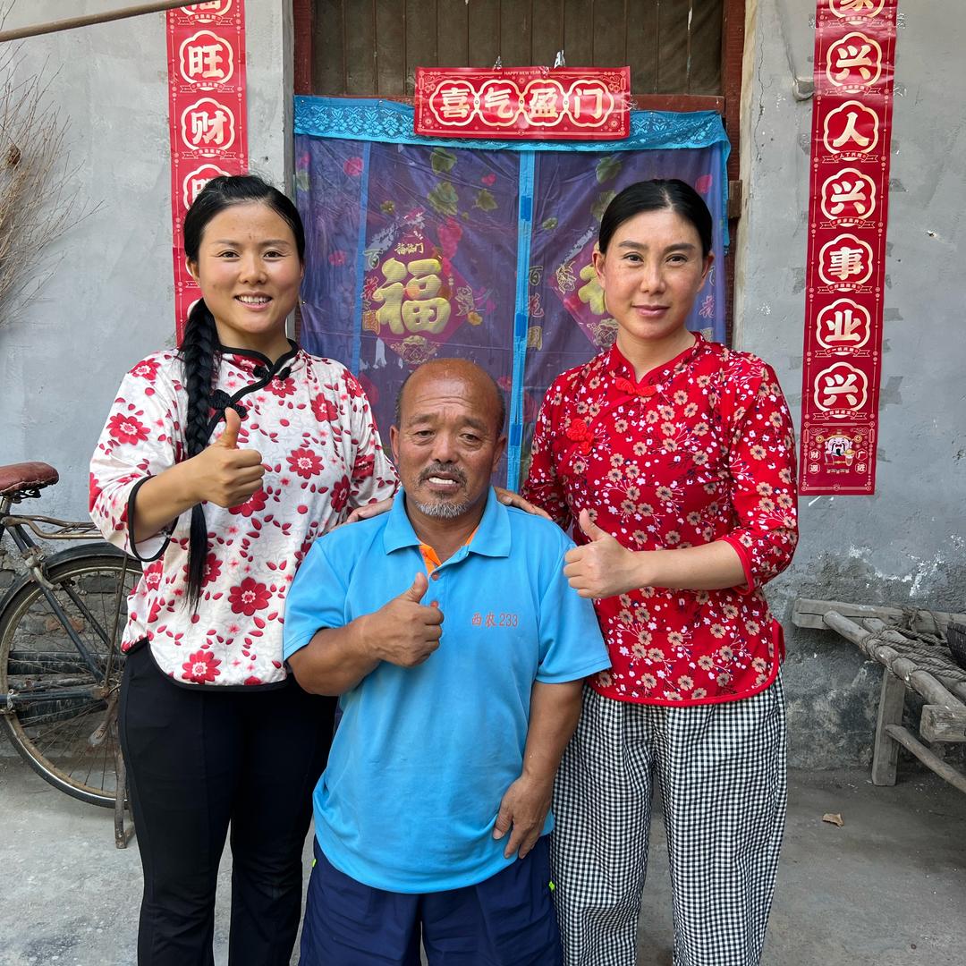 我的养父 （曼曼）