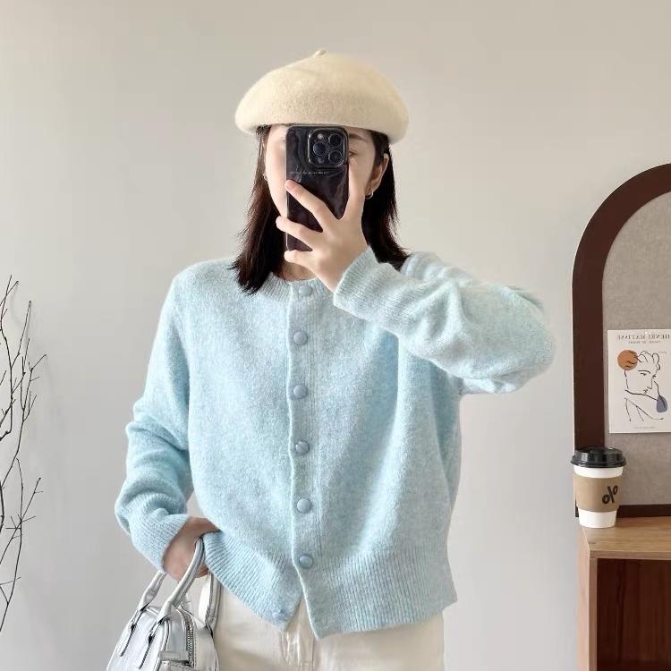 蜜娅针织衫工厂店