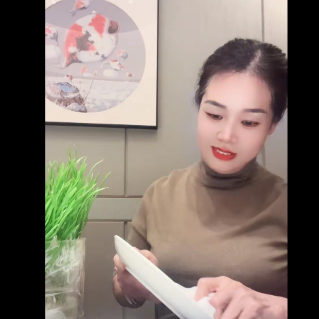 眼镜姐姐