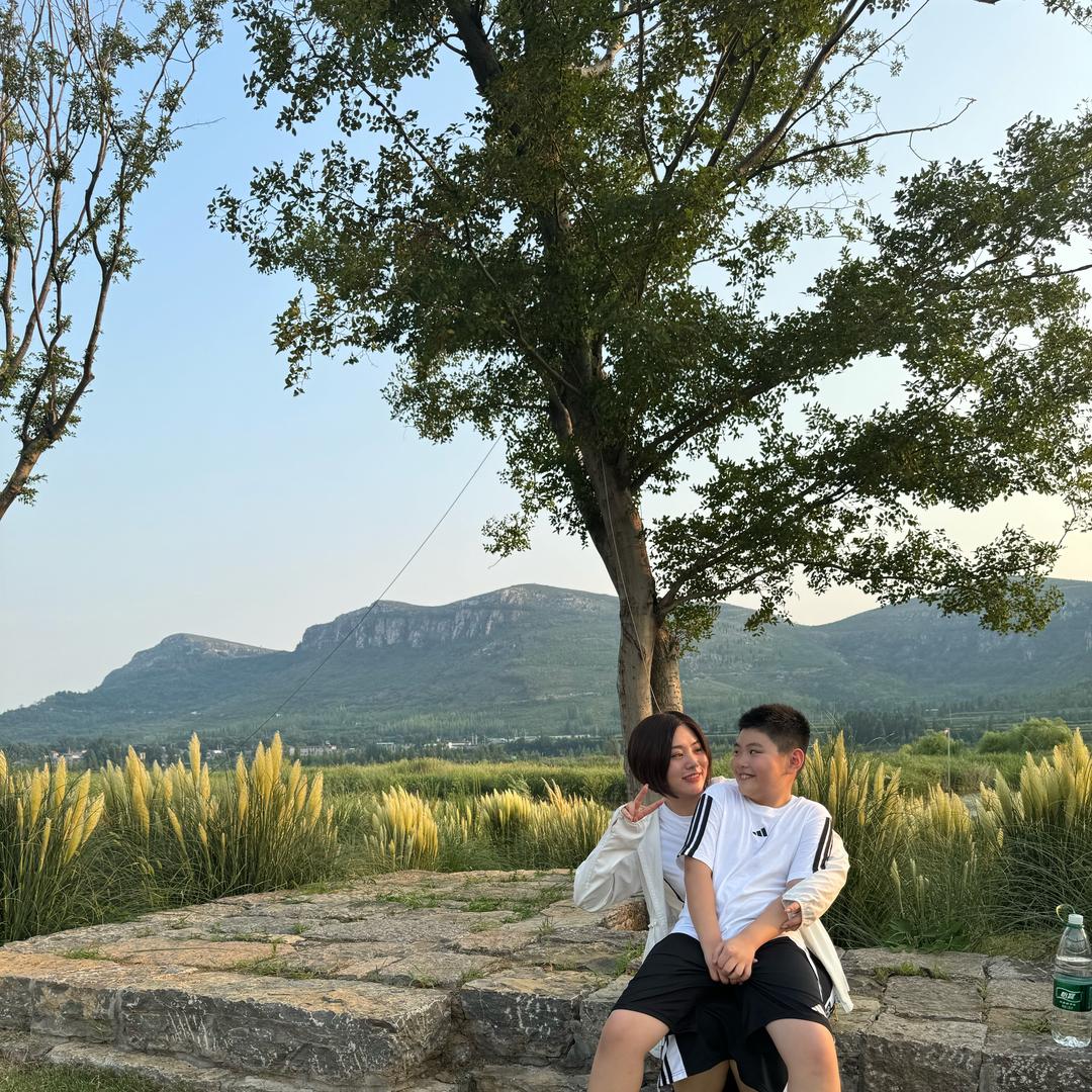 大嗨嗨✌︎' ֊'