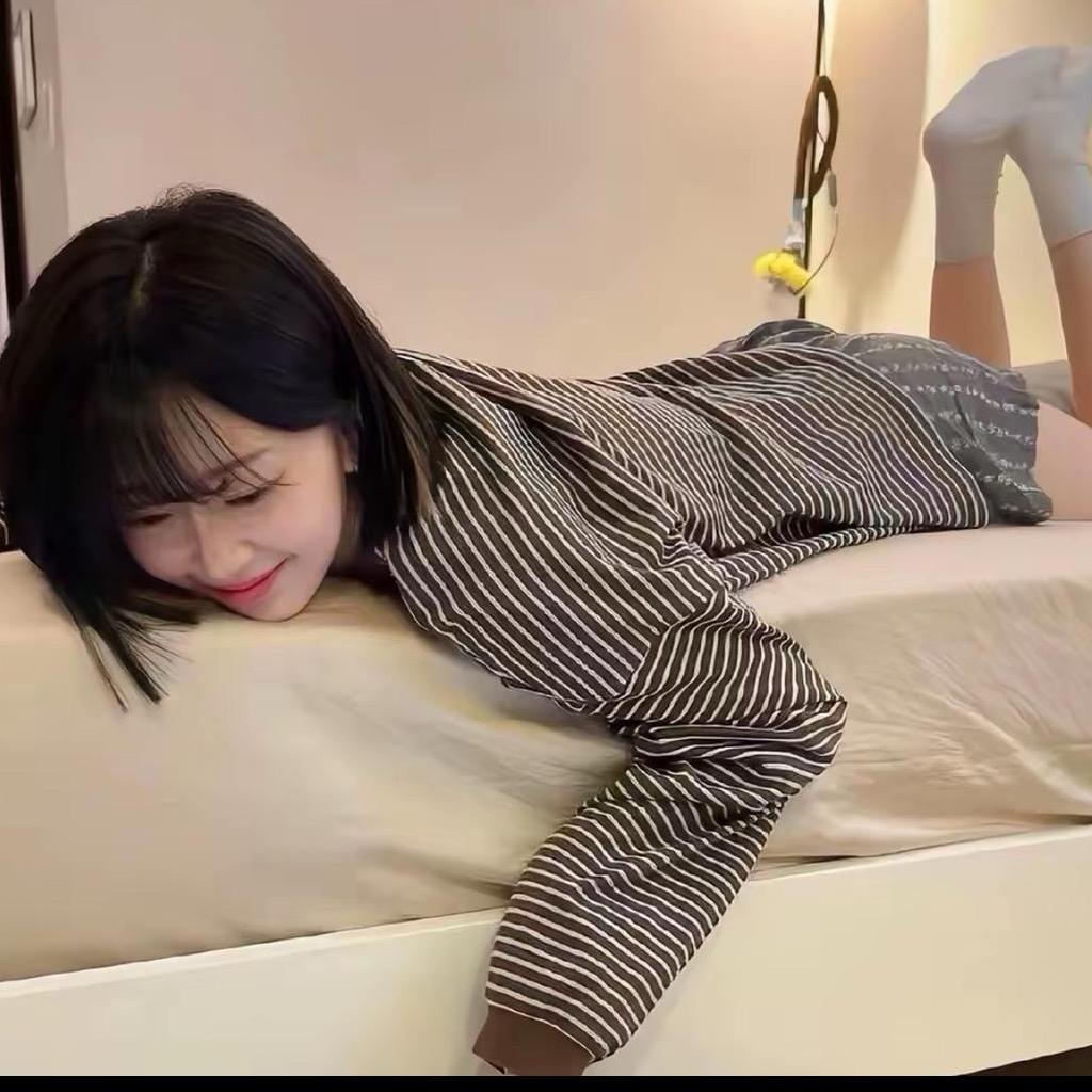 卖萌被打掉两颗门牙