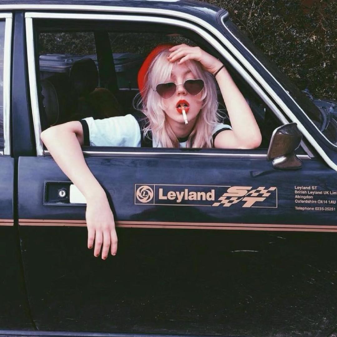 我才不是恋爱脑👿