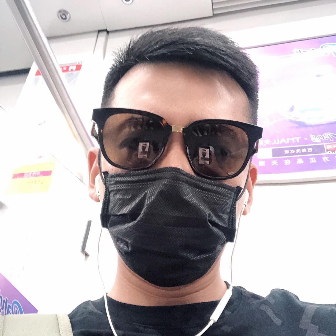 行走的衣架子@车公子