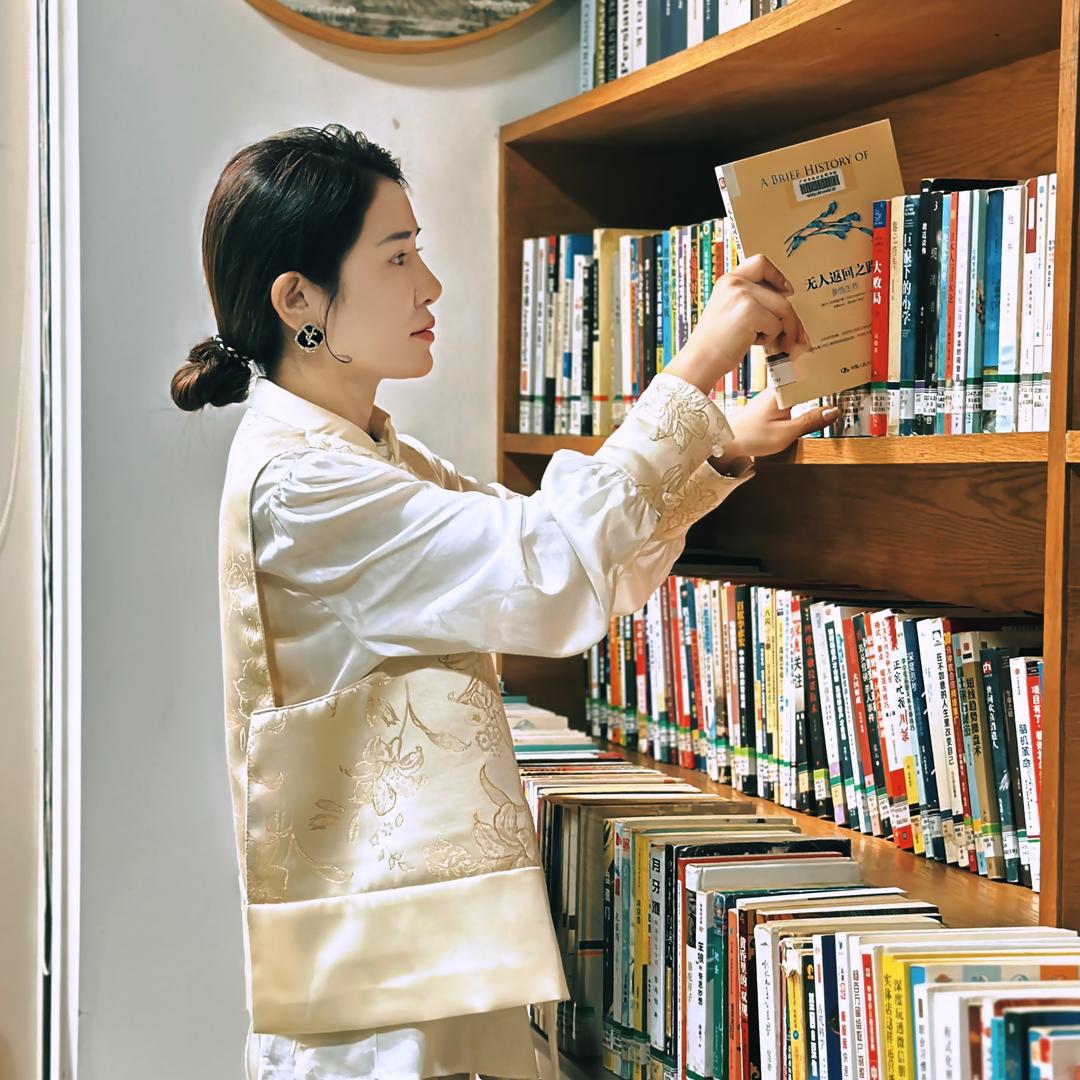 轻奢世家汉城店娜姐