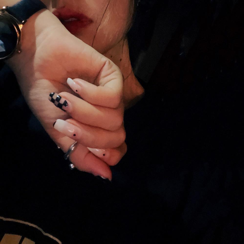 美啦吧唧།
