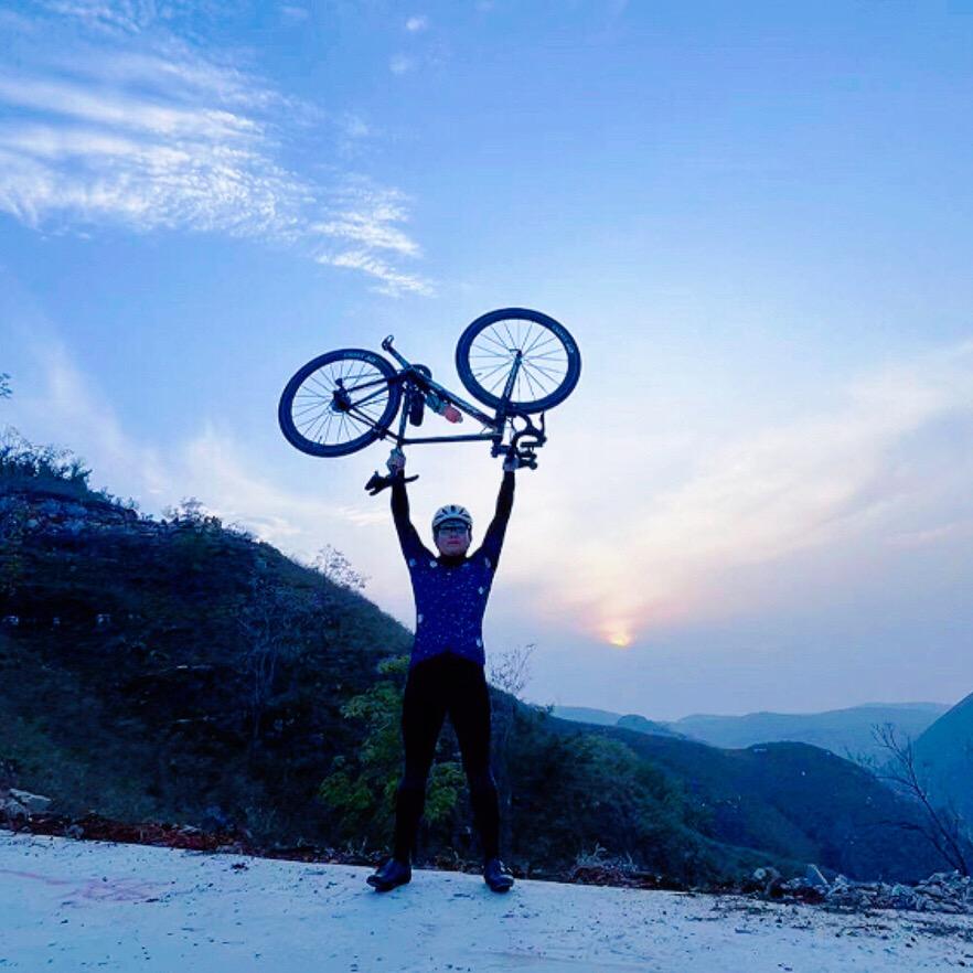 狂奔的🐌  🚴‍♀️『關必迴』