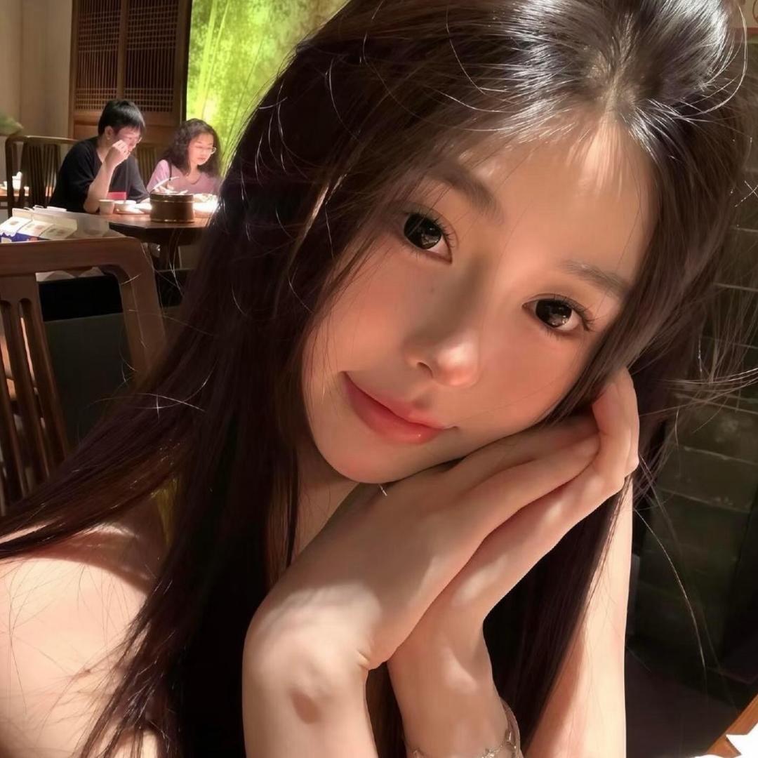 半只月亮🌙