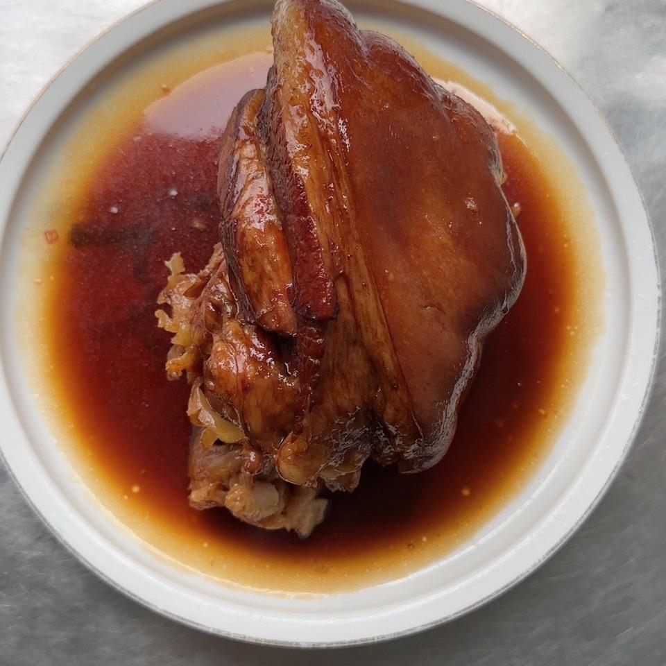 武汉市武昌区龙班长红烧蹄髈店